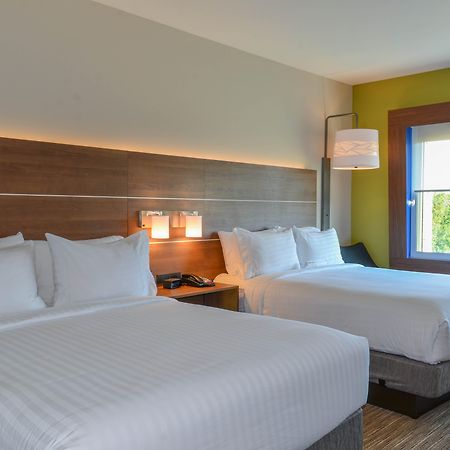 Holiday Inn Express & Suites Raleigh Airport - Brier Creek By Ihg Εξωτερικό φωτογραφία