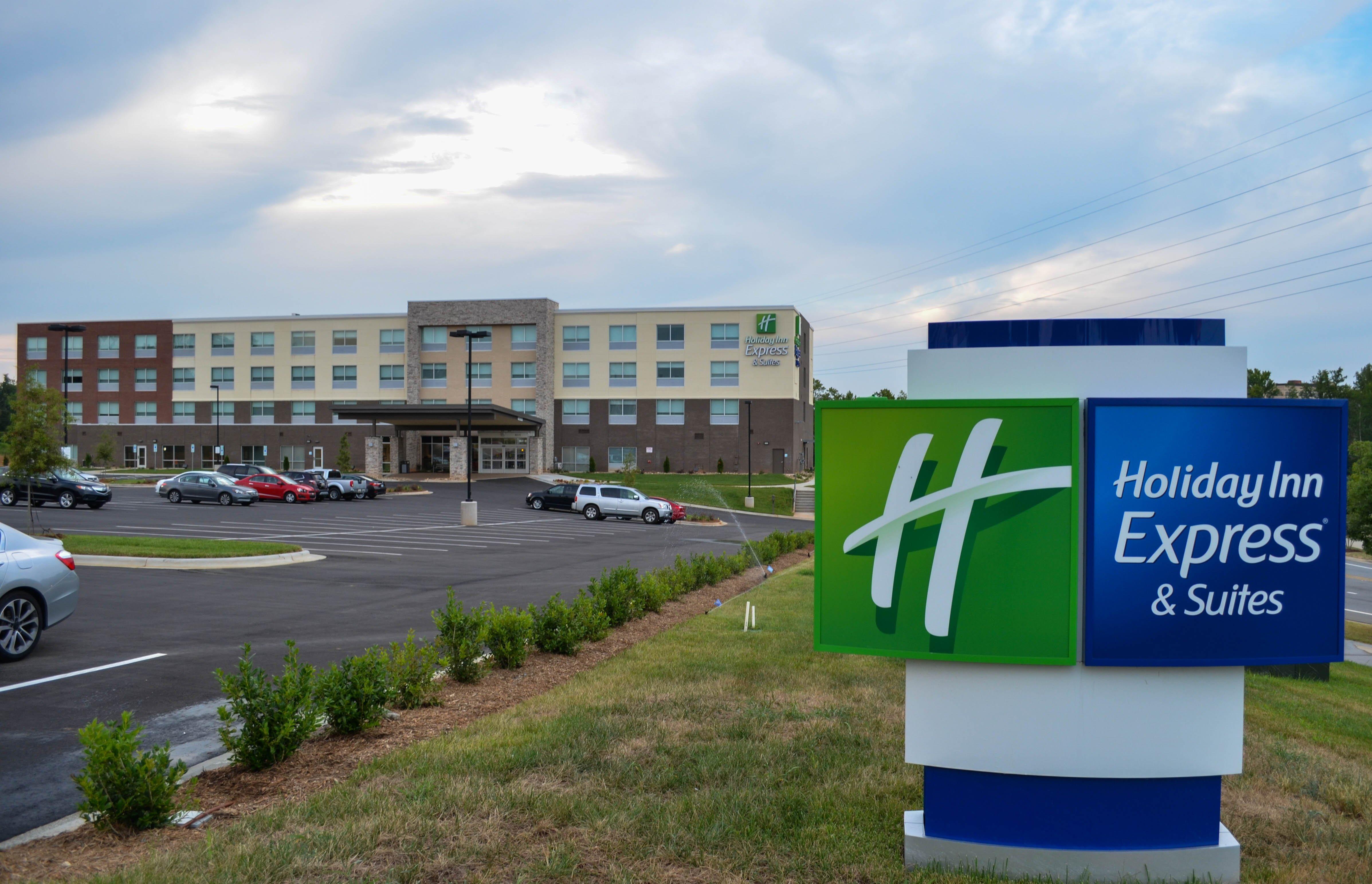 Holiday Inn Express & Suites Raleigh Airport - Brier Creek By Ihg Εξωτερικό φωτογραφία
