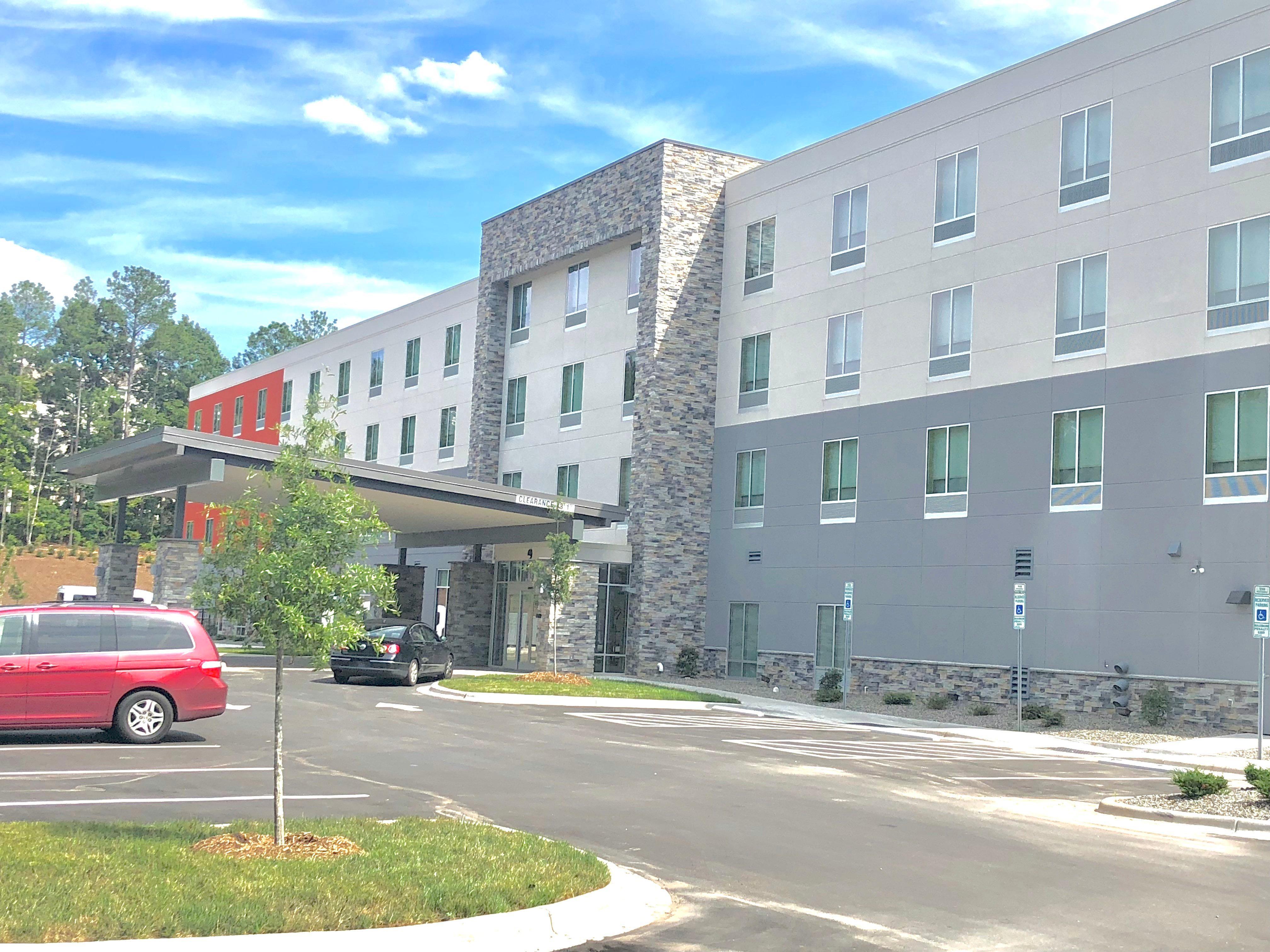 Holiday Inn Express & Suites Raleigh Airport - Brier Creek By Ihg Εξωτερικό φωτογραφία